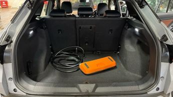 VOLKSWAGEN ID.4 Pro Performance 77kWh Life SUV 5dr Electric Auto (204 ps)