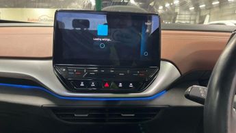 VOLKSWAGEN ID.4 Pro Performance 77kWh Life SUV 5dr Electric Auto (204 ps)