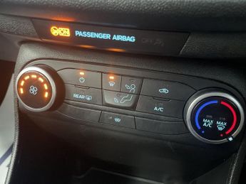 FORD FIESTA 1.0T EcoBoost Zetec Hatchback 5dr Petrol Manual Euro 6 (s/s) (10