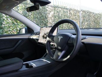 TESLA MODEL Y (Dual Motor) Long Range SUV 5dr Electric Auto 4WDE (384 bhp)