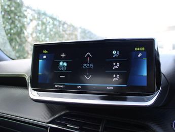 PEUGEOT E-2008 50kWh GT Premium SUV 5dr Electric Auto (136 ps)