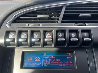 PEUGEOT 3008 1.6 e-HDi Exclusive SUV 5dr Diesel EGC Euro 5 (s/s) (112 ps)