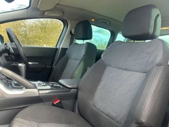 PEUGEOT 3008 1.6 e-HDi Exclusive SUV 5dr Diesel EGC Euro 5 (s/s) (112 ps)