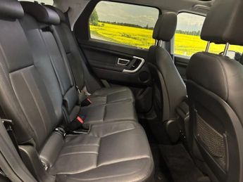 LAND ROVER DISCOVERY SPORT 2.0 TD4 HSE SUV 5 Door Diesel Automatic Black 4WD Euro 6 