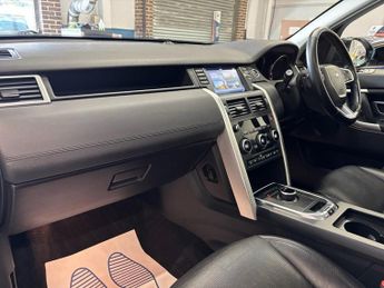 LAND ROVER DISCOVERY SPORT 2.0 TD4 HSE Black SUV 5 Door Diesel Automatic Grey 4WD Euro 6 1 