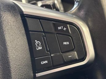 LAND ROVER DISCOVERY SPORT 2.0 TD4 HSE Black SUV 5 Door Diesel Automatic Grey 4WD Euro 6 1 