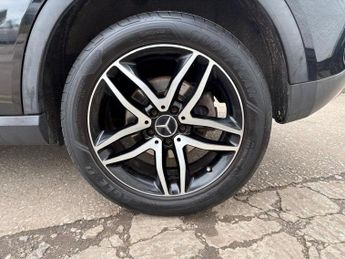 MERCEDES-BENZ GLA 1.6 GLA180 Urban Edition SUV 5dr Petrol 7G-DCT Euro 6 (s/s) (122