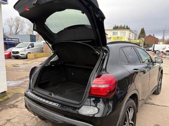 MERCEDES-BENZ GLA 1.6 GLA180 Urban Edition SUV 5dr Petrol 7G-DCT Euro 6 (s/s) (122