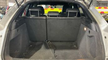 AUDI Q3 2.0 TDI S line SUV 5dr Diesel S Tronic quattro Euro 5 (s/s) (177