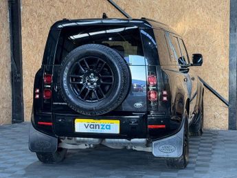 LAND ROVER DEFENDER 3.0 D250 MHEV X-Dynamic S SUV 5dr Diesel Auto 4WD Euro 6 (s/s) (
