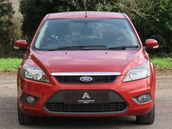 FORD FOCUS 1.6 Zetec 5dr