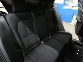 VOLVO XC40 Recharge 69kWh Plus SUV 5dr Electric Auto (231 ps)