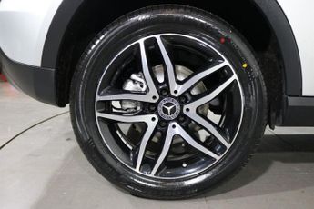MERCEDES-BENZ 180 1.6 GLA180 Urban Edition SUV 5dr Petrol 7G-DCT Euro 6 (s/s) (122
