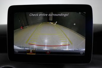 MERCEDES-BENZ 180 1.6 GLA180 Urban Edition SUV 5dr Petrol 7G-DCT Euro 6 (s/s) (122