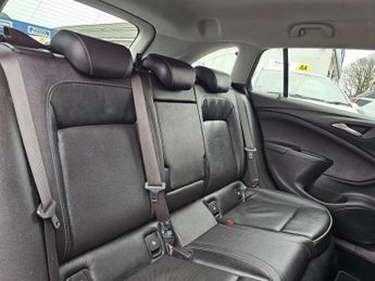VAUXHALL ASTRA AUTOMATIC 1.4i Turbo Elite Nav Sports Tourer 5dr Petrol Auto Eur