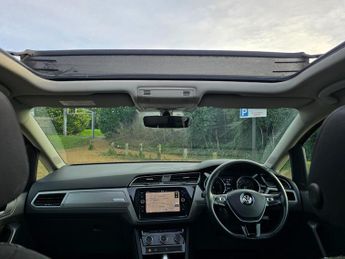 VOLKSWAGEN TOURAN 1.6 TDI SE Family MPV 5dr Diesel DSG Euro 6 (s/s) (115 ps)