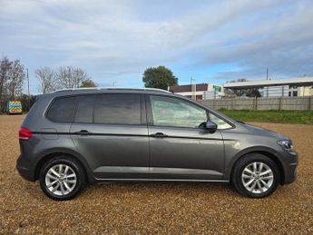 VOLKSWAGEN TOURAN 1.6 TDI SE Family MPV 5dr Diesel DSG Euro 6 (s/s) (115 ps)