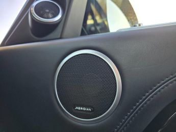 LAND ROVER RANGE ROVER 4.4 SD V8 Autobiography SUV 5dr Diesel Auto 4WD Euro 6 (s/s) (33