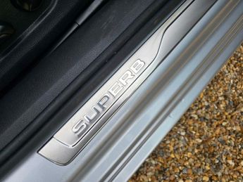 SKODA SUPERB 1.4 TSI IV SE TECHNOLOGY DSG