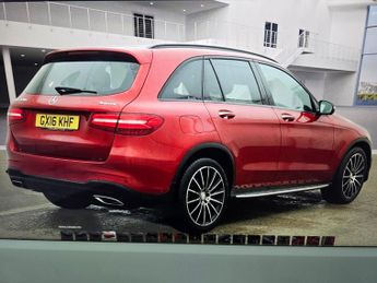 MERCEDES-BENZ GLC 2.1 GLC220d AMG Line (Premium) SUV 5dr Diesel G-Tronic 4MATIC Eu