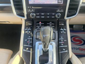 PORSCHE CAYENNE 3.0 V6 E-Hybrid S Platinum Edition SUV 5dr Petrol Plug-in Hybrid