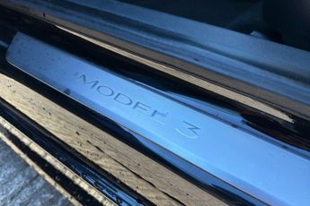 TESLA Model 3 (Dual Motor) Performance Saloon 4dr Electric Auto 4WDE (Performa