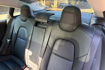 TESLA Model 3 (Dual Motor) Performance Saloon 4dr Electric Auto 4WDE (Performa