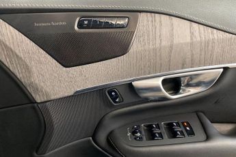 VOLVO XC90 2.0h T8 Twin Engine Recharge 11.6kWh Inscription Pro SUV 5dr Pet