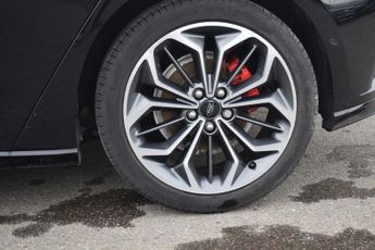 FORD FOCUS 1.0T EcoBoost MHEV ST-Line X Hatchback 5dr Petrol Hybrid DCT Eur