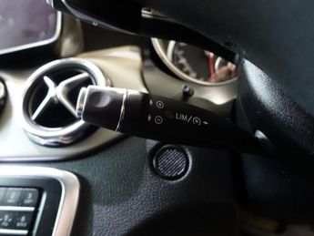 MERCEDES-BENZ GLA 1.6 GLA180 Urban Edition SUV 5dr Petrol 7G-DCT Euro 6 (s/s) (122