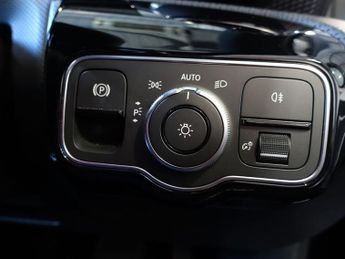 MERCEDES-BENZ A-CLASS 1.5 A180d Sport Hatchback 5dr Diesel 7G-DCT Euro 6 (s/s) (116 ps