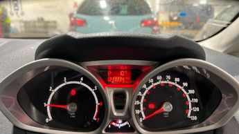 FORD FIESTA 1.4 Zetec Hatchback 5dr Petrol Automatic (154 g/km, 94 bhp)