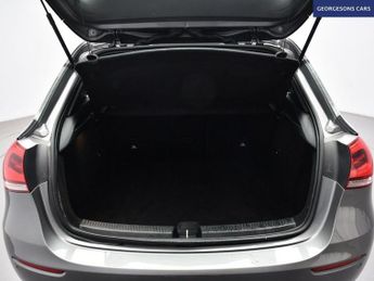 MERCEDES-BENZ A-CLASS 1.5 A180d Sport (Executive) Hatchback 5dr Diesel 7G-DCT Euro 6 (