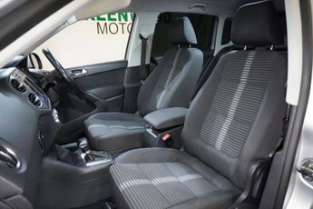 VOLKSWAGEN TIGUAN 2.0 TDI Sport SUV 5dr Diesel Auto 4WD Euro 5 (140 ps)