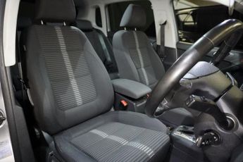 VOLKSWAGEN TIGUAN 2.0 TDI Sport SUV 5dr Diesel Auto 4WD Euro 5 (140 ps)