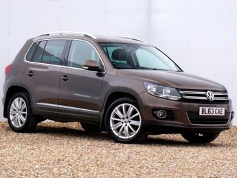 VOLKSWAGEN TIGUAN 2.0 TDI BlueMotion Tech Match SUV Diesel DSG 4WD (s/s) 5dr - Jus