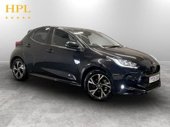 Toyota Yaris 1.5 VVT-h Design Hatchback 5dr Petrol Hybrid E-CVT Euro 6 (s/s) 