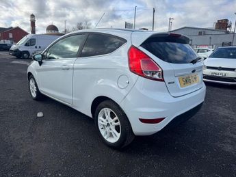 FORD FIESTA 1.0T EcoBoost Zetec White Edition Hatchback 3dr Petrol Manual Eu