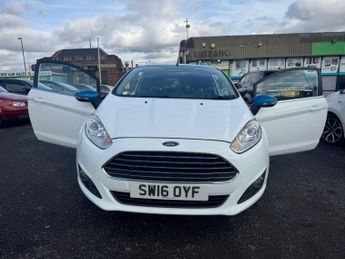 FORD FIESTA 1.0T EcoBoost Zetec White Edition Hatchback 3dr Petrol Manual Eu