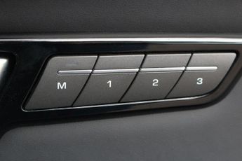 LAND ROVER RANGE ROVER EVOQUE 2.0 TD4 HSE Dynamic SUV 5dr Diesel Auto 4WD Euro 6 (s/s) (180 ps