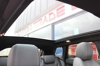 LAND ROVER RANGE ROVER EVOQUE 2.0 TD4 HSE Dynamic SUV 5dr Diesel Auto 4WD Euro 6 (s/s) (180 ps