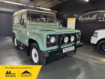 Land Rover Defender DEFENDER 90 2.5 300 TDI - 6 SEATS 