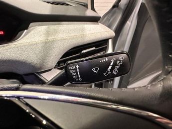 SKODA ENYAQ 62kWh 60 SUV 5dr Electric Auto (179 ps)