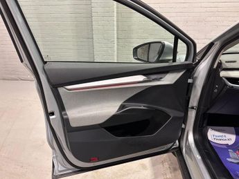 SKODA ENYAQ 62kWh 60 SUV 5dr Electric Auto (179 ps)
