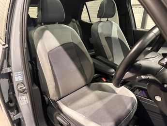 VOLKSWAGEN ID.3 Pro Performance 58kWh Family Hatchback 5dr Electric Auto (204 ps