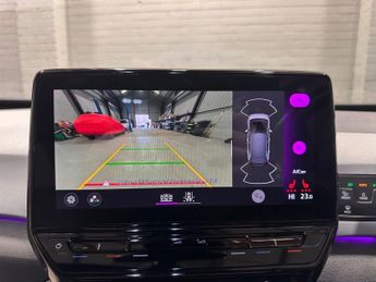 VOLKSWAGEN ID.3 Pro Performance 58kWh Family Hatchback 5dr Electric Auto (204 ps