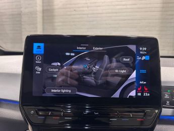 VOLKSWAGEN ID.3 Pro Performance 58kWh Family Hatchback 5dr Electric Auto (204 ps