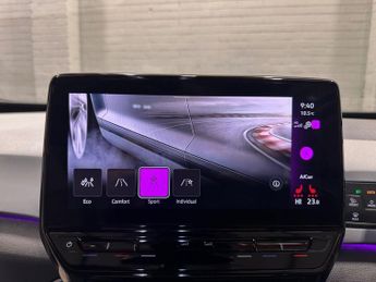 VOLKSWAGEN ID.3 Pro Performance 58kWh Family Hatchback 5dr Electric Auto (204 ps