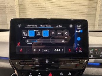 VOLKSWAGEN ID.3 Pro Performance 58kWh Family Hatchback 5dr Electric Auto (204 ps