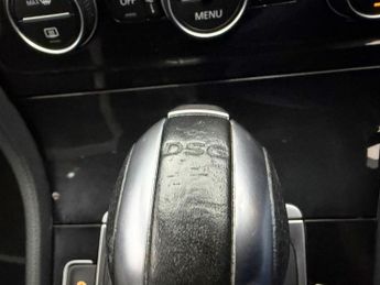 VOLKSWAGEN GOLF 2.0 TSI BlueMotion Tech R Estate 5dr Petrol DSG 4MOTION Euro 6 (